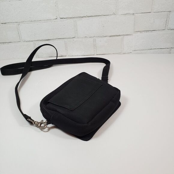 Frankie and Johnnie black crossbody - Picture 8 of 9